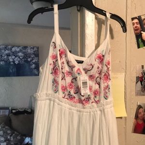 NWT White Skater Dress With embroidered flowers